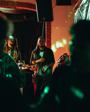 roots_in_the_woods (16)